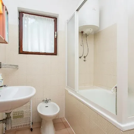 Broznic Apartment *