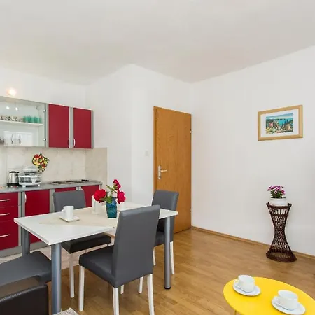 Broznic Apartment